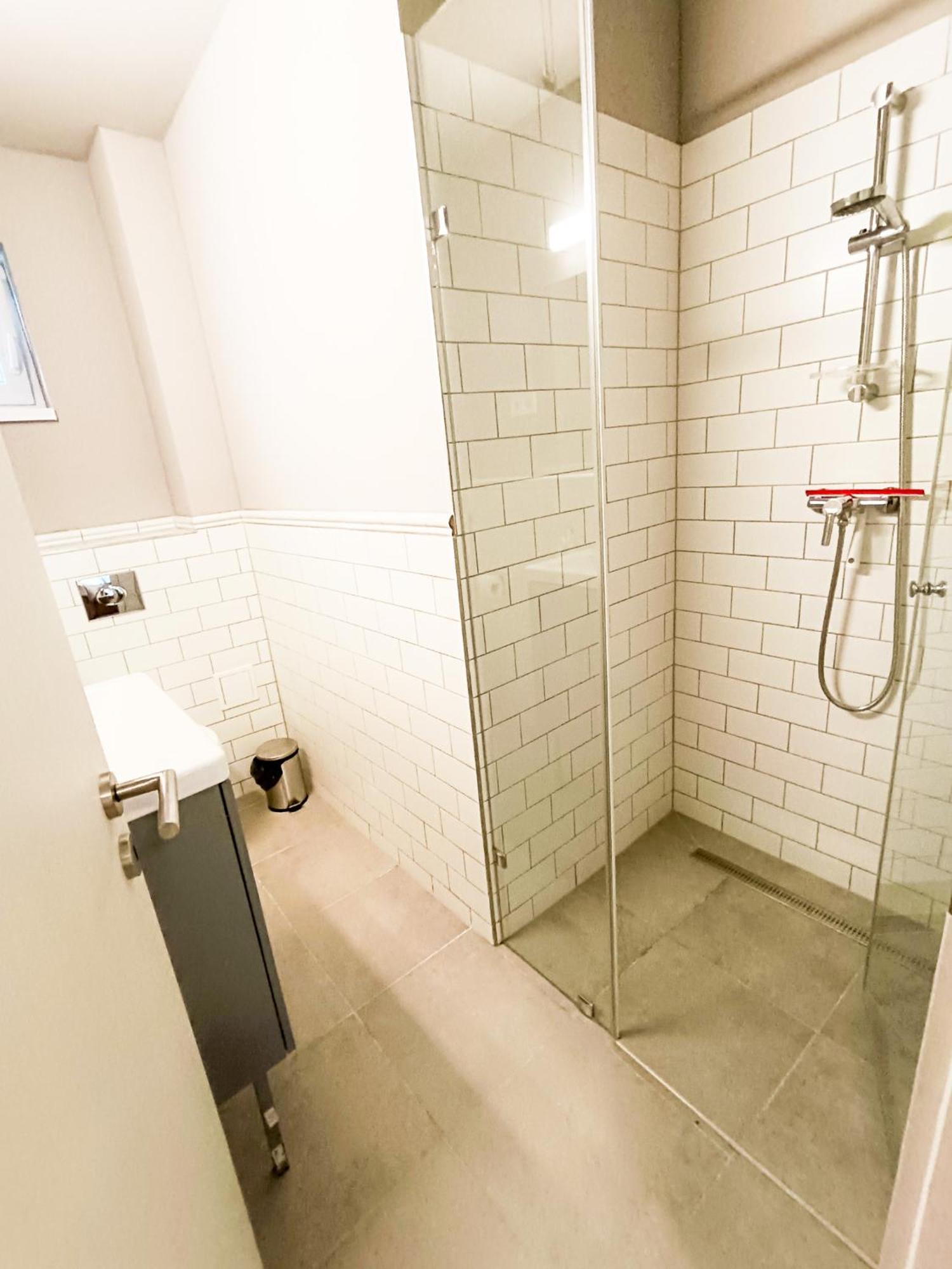 ****Heviz Springs Apartments Экстерьер фото