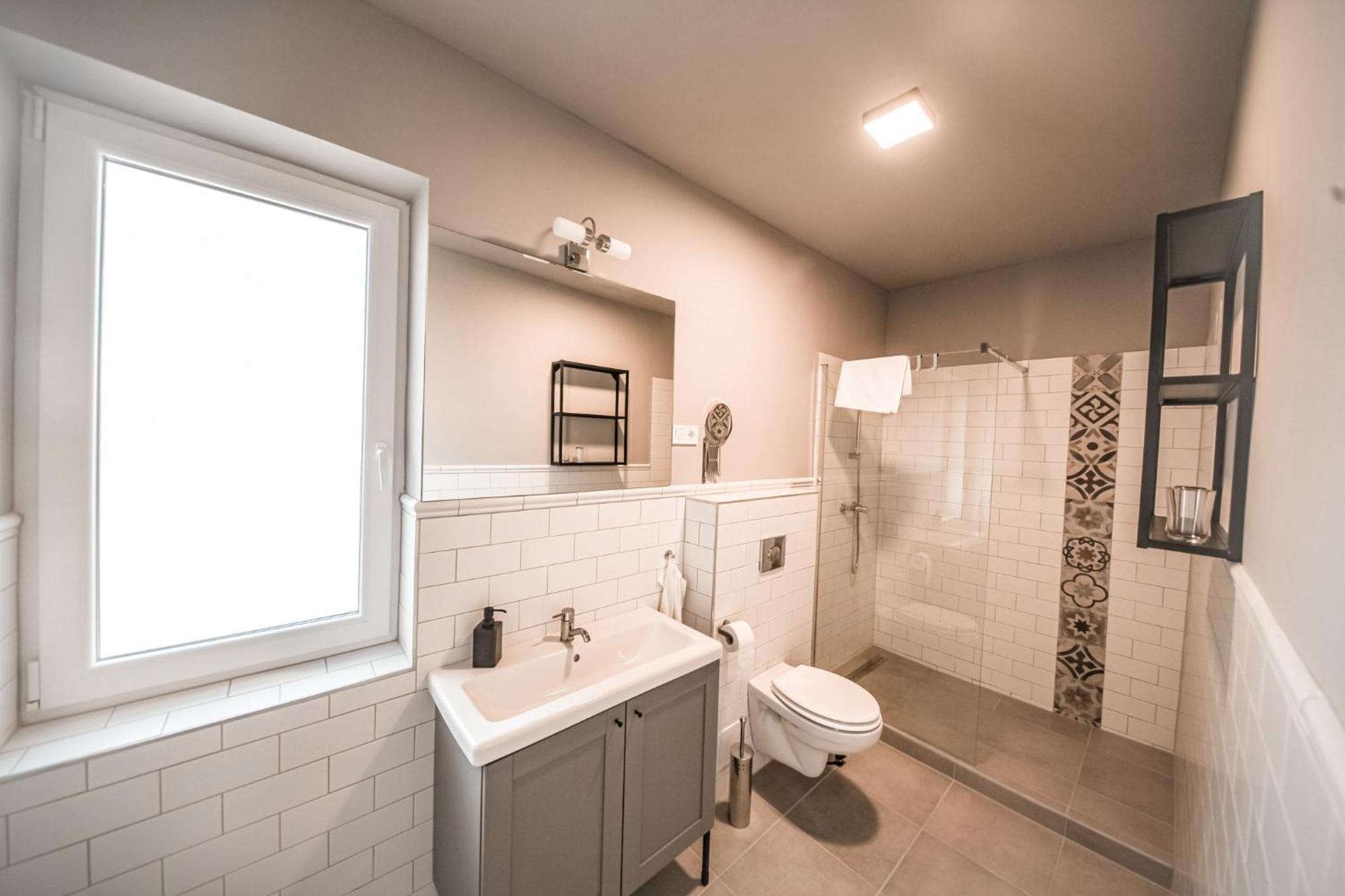 ****Heviz Springs Apartments Экстерьер фото
