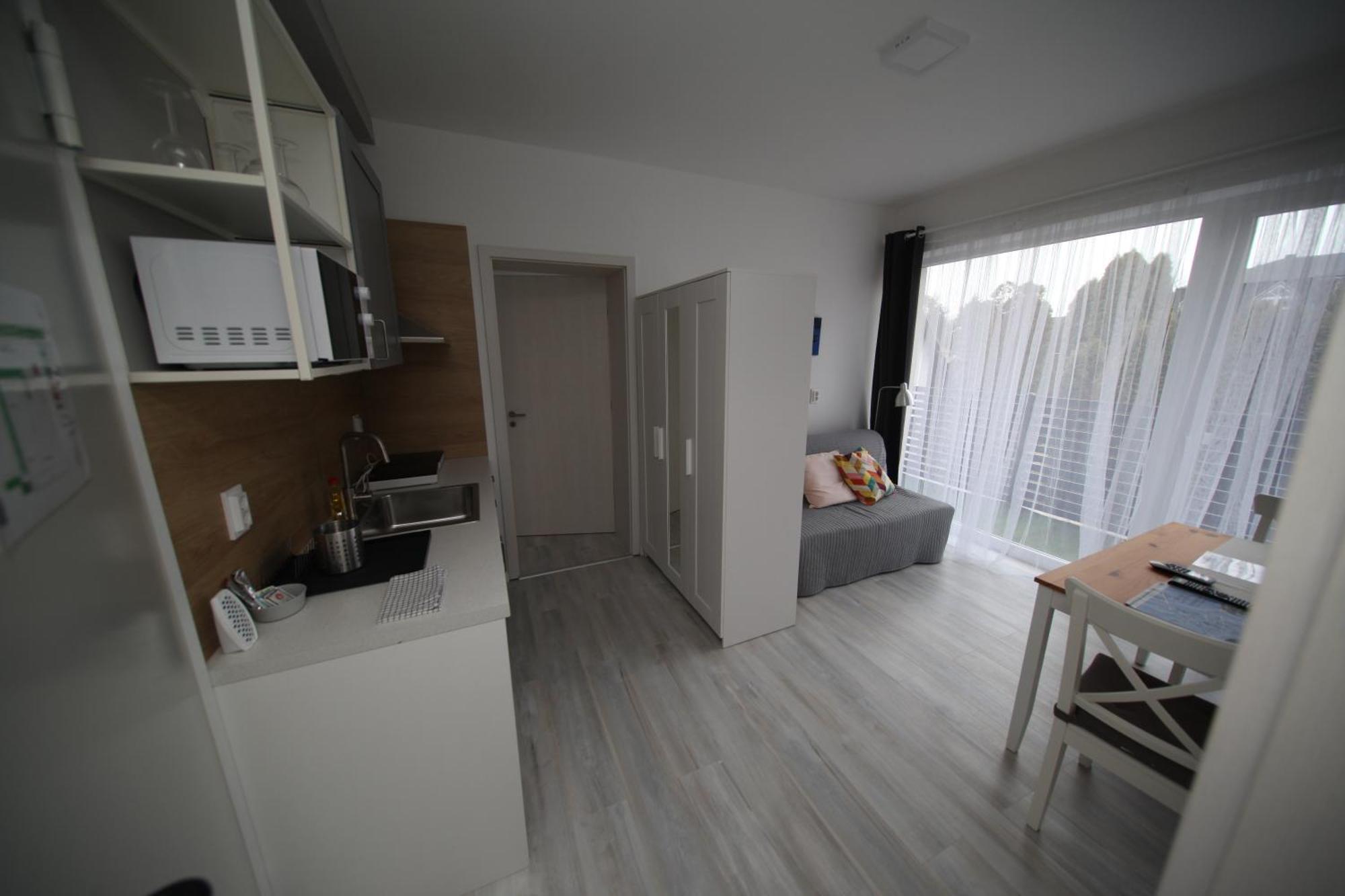 ****Heviz Springs Apartments Экстерьер фото