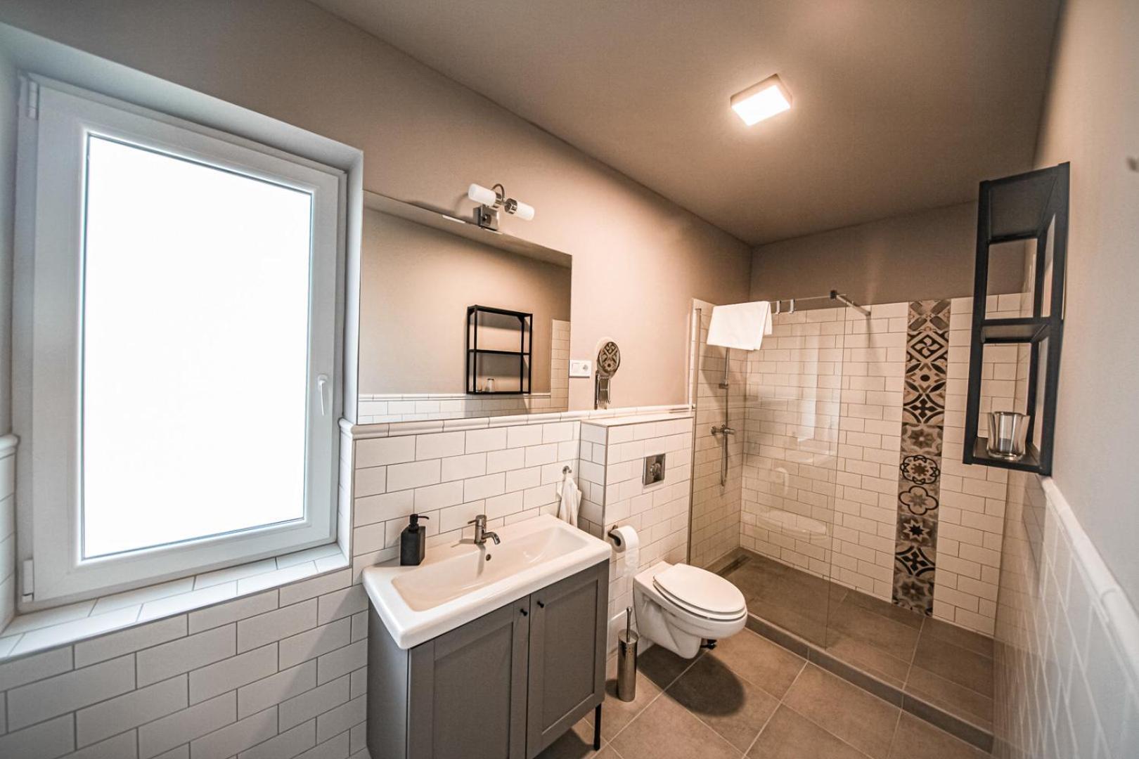 ****Heviz Springs Apartments Экстерьер фото